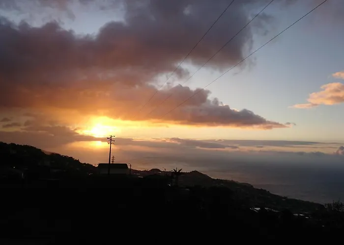 Madeira Island Rustic Mountain Casa de Férias *